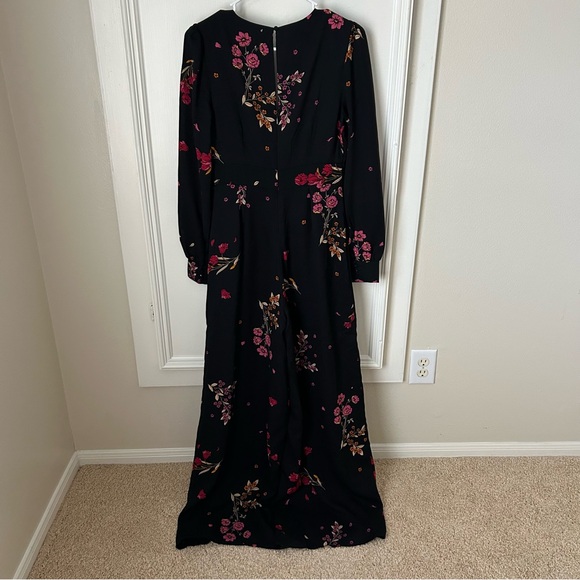 NWT Sugar Lips Black Floral Deep V-Neck Long Sleeve Jumpsuit XS Extra Small - Picture 2 of 11
